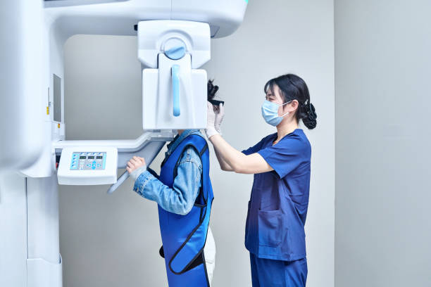 Best Mobile Emergency Dentist in Santa Anna, TX